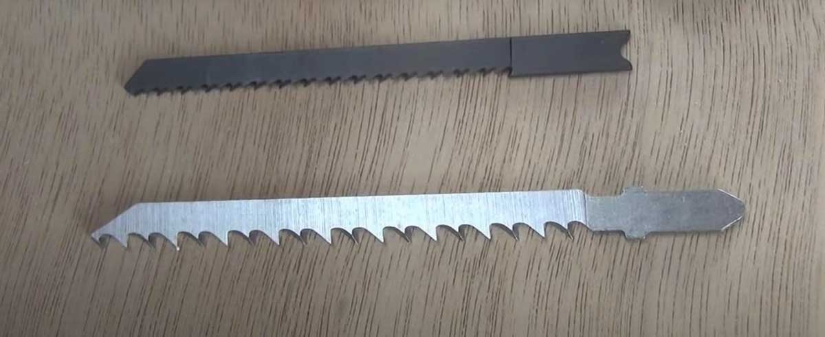 How to Change a Jigsaw Blade - How to Replace T Shank vs U Shank Jigsaw  Blades on Black and Decker 